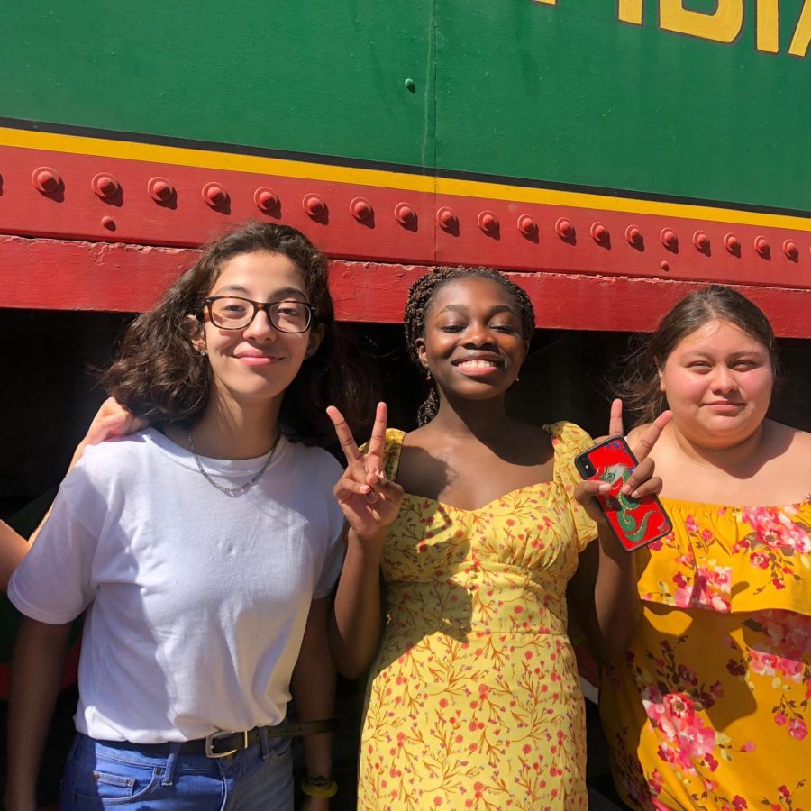 Students on the Global Link Colombia trip pre-pandemic in 2020